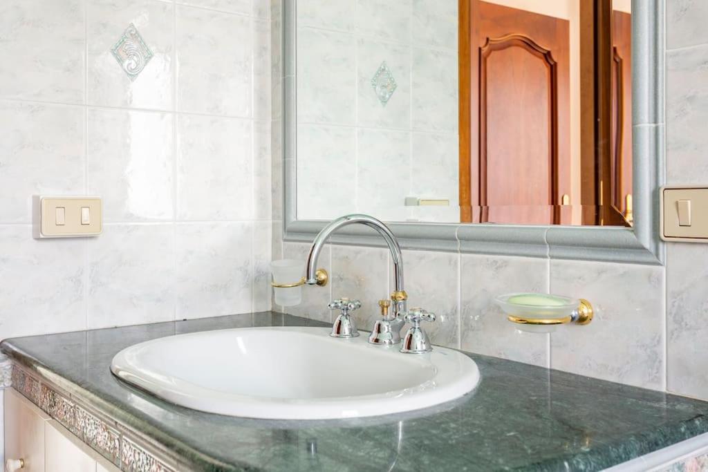 Villa Graziosa トラッピテッロ エクステリア 写真